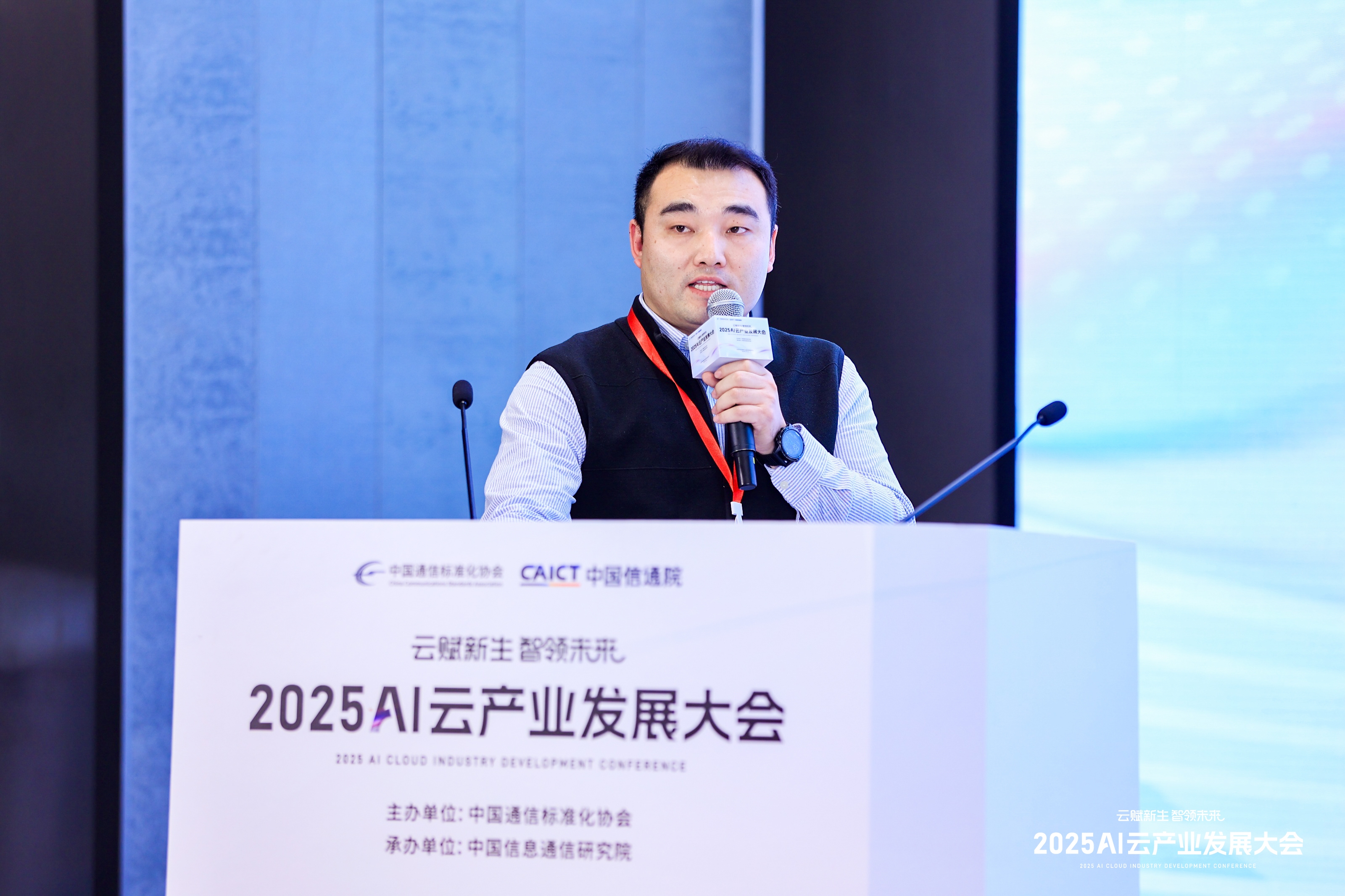 1765873978685039466.jpg 5.jpg